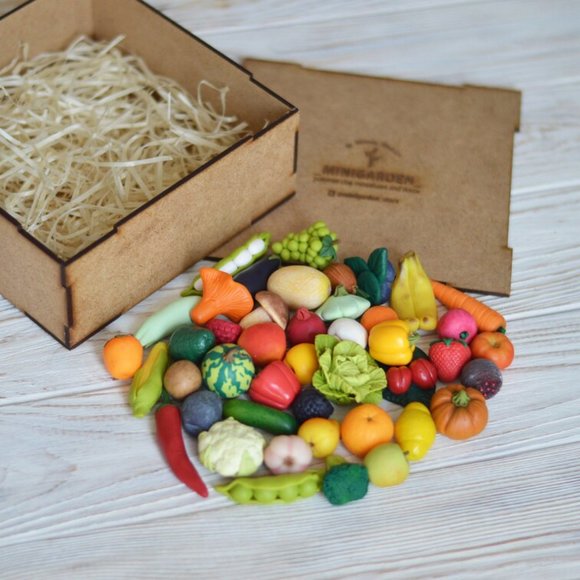 Miniature vegetables and fruits Polymer clay minia - Picture 6 of 10